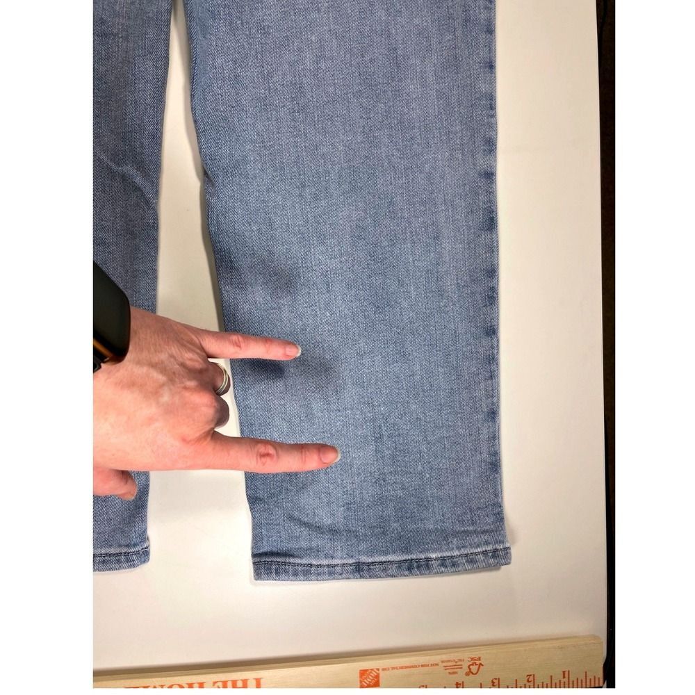 Straight Leg Crop Jeans W/14 Light Blue Wash Talbots KH5741 - Picture 12 of 15